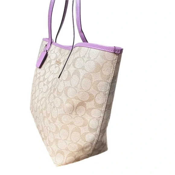 Coach 5696 City Tote In Signature Canvas IN Light Khaki Ice Purple - Picture 3 of 8